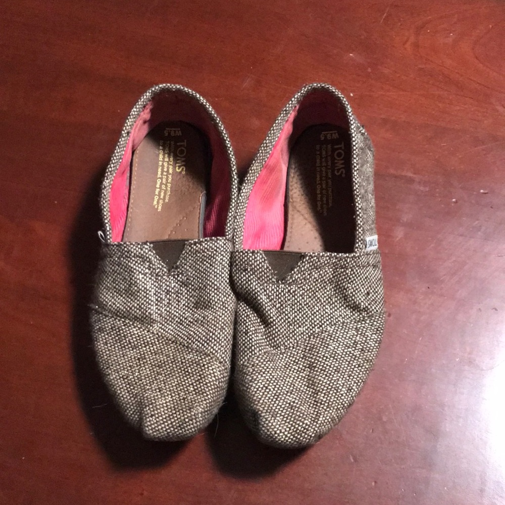 Toms
